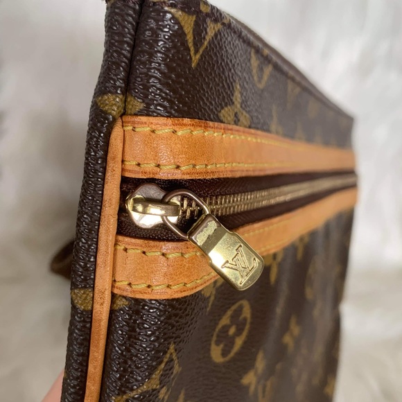 100% Authentic Louis Vuitton Pochette Bosphore Crossbody Bag - Picture 8 of 12